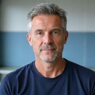 Headshot of Coach David Lee